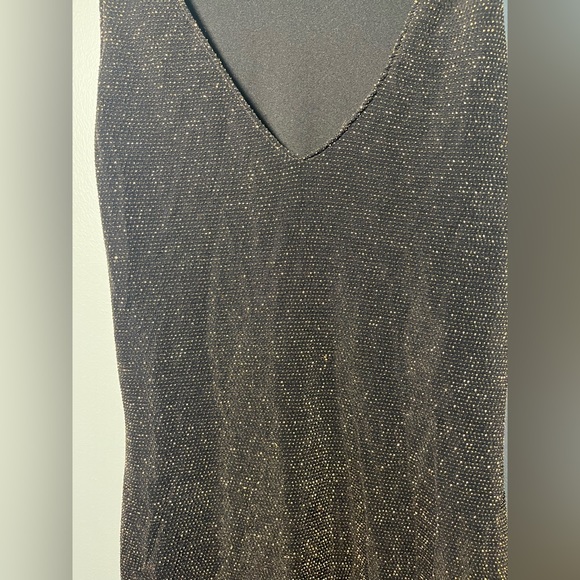 • Forever 21 Sparkly Shimmer Dress Gold and Black - Picture 9 of 12